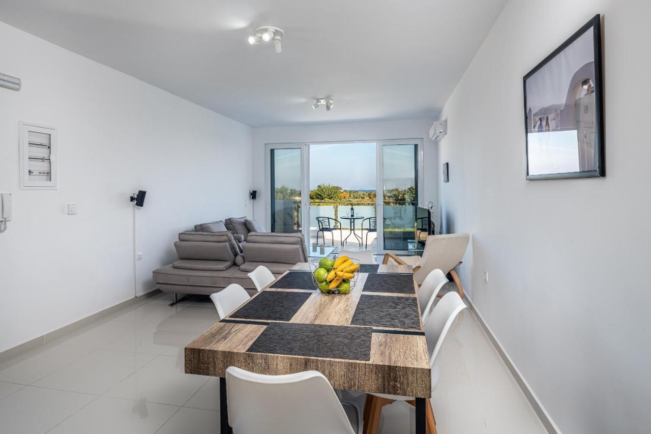 Asteria Pearl Villa 2 With Rooftop Jacuzzi Тигаки Экстерьер фото