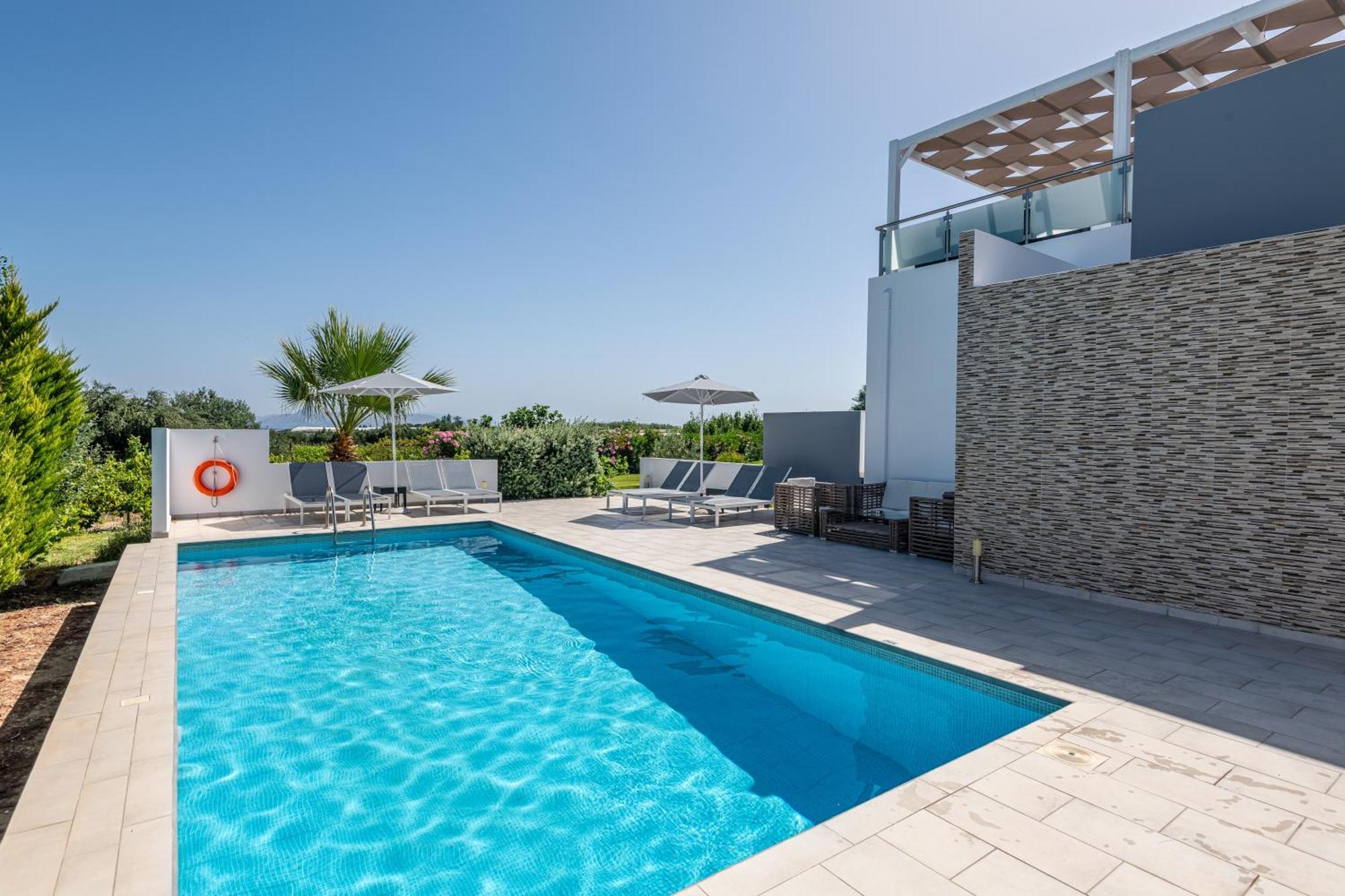 Asteria Pearl Villa 2 With Rooftop Jacuzzi Тигаки Экстерьер фото